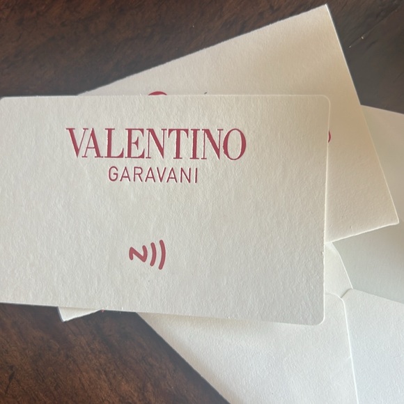 Reversible Valentino belt worn twice - with original dust bag and box - Picture 3 of 8